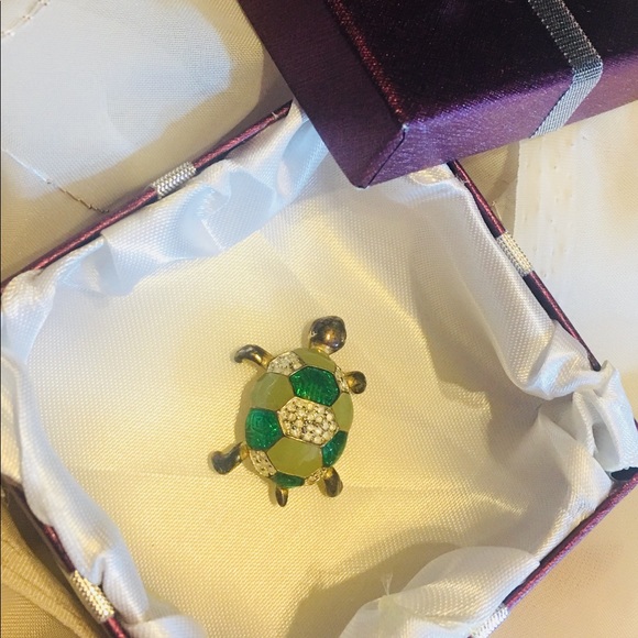 Vintage Turtle Brooch - Picture 1 of 3